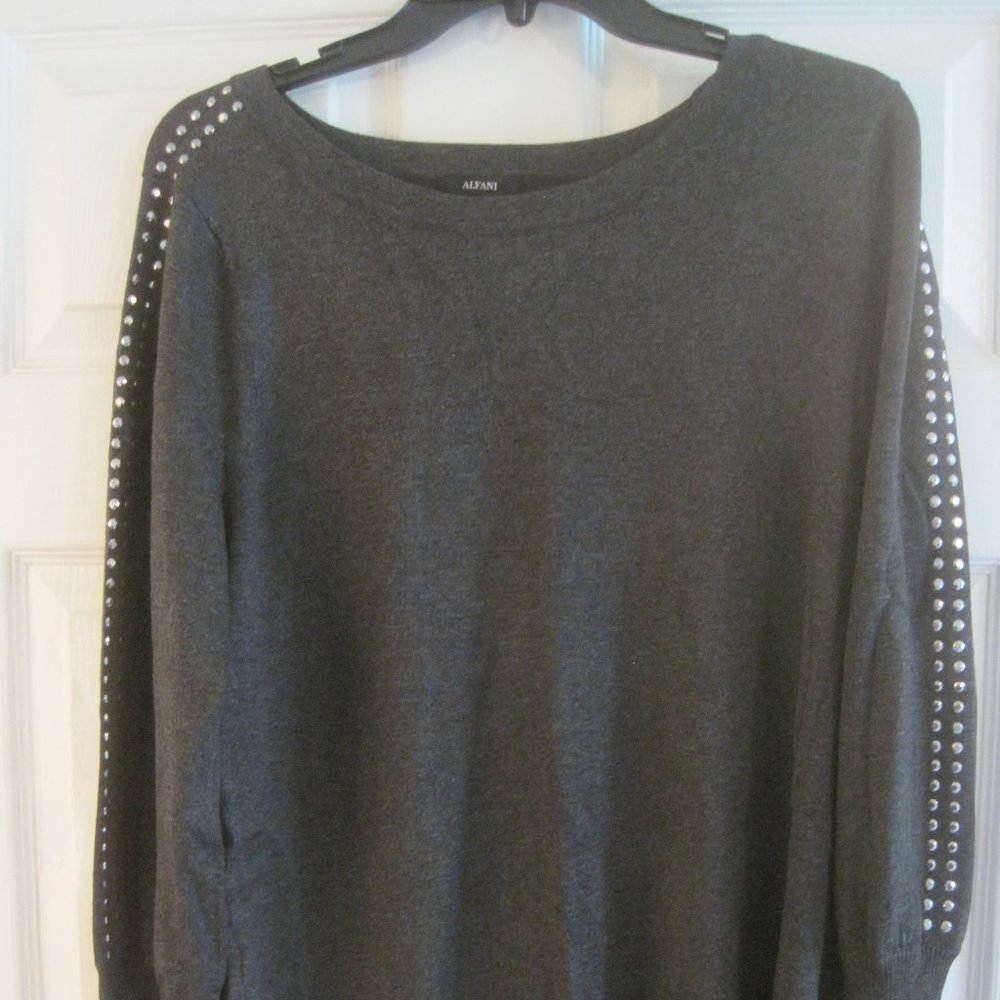 ALFANI CHARCOAL GRAY SWEATER WITH STUDS XL
